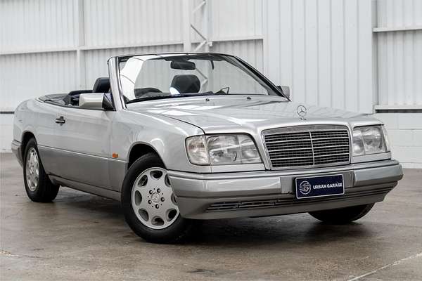 1996 Mercedes-Benz 220 CA