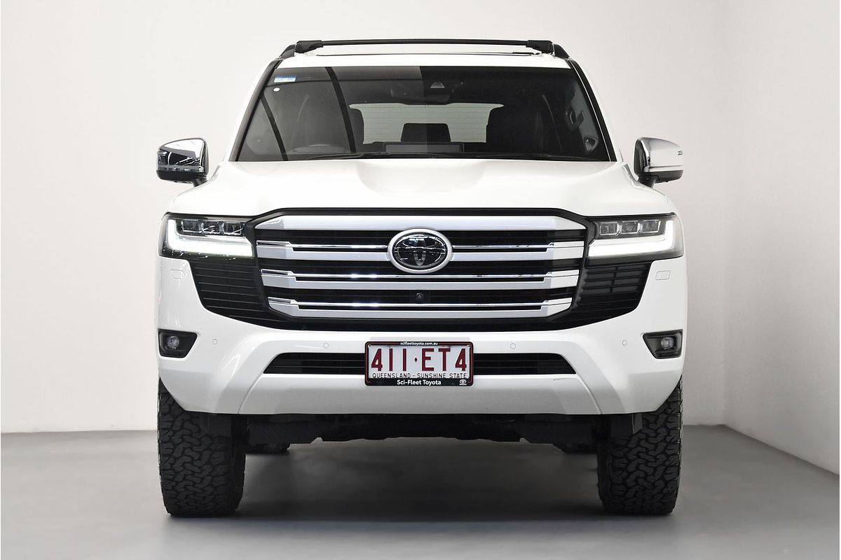 2022 Toyota Landcruiser Sahara FJA300R