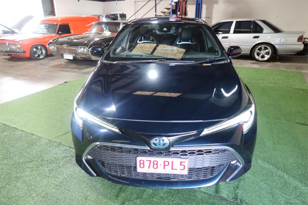 2019 Toyota Corolla ZR Hybrid ZWE211R