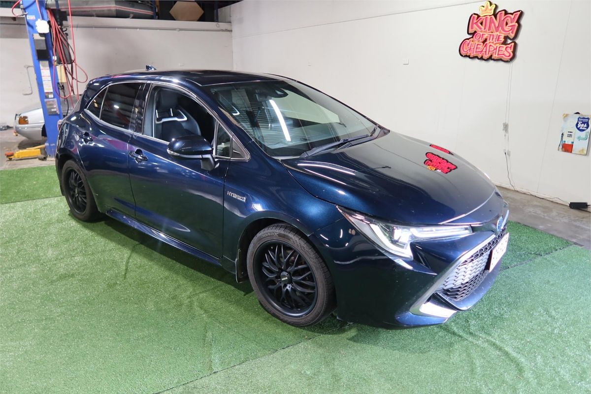 2019 Toyota Corolla ZR Hybrid ZWE211R