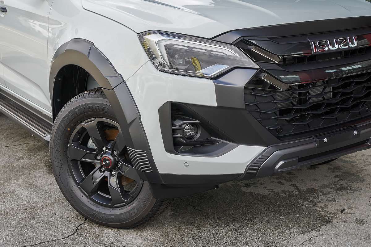 2025 Isuzu D-MAX X-TERRAIN 4X4