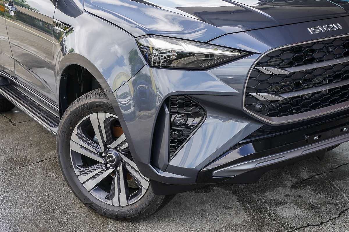 2025 Isuzu MU-X LS-T