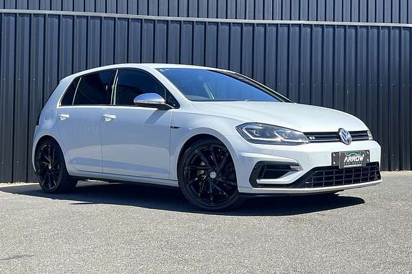 2017 Volkswagen Golf R 7.5