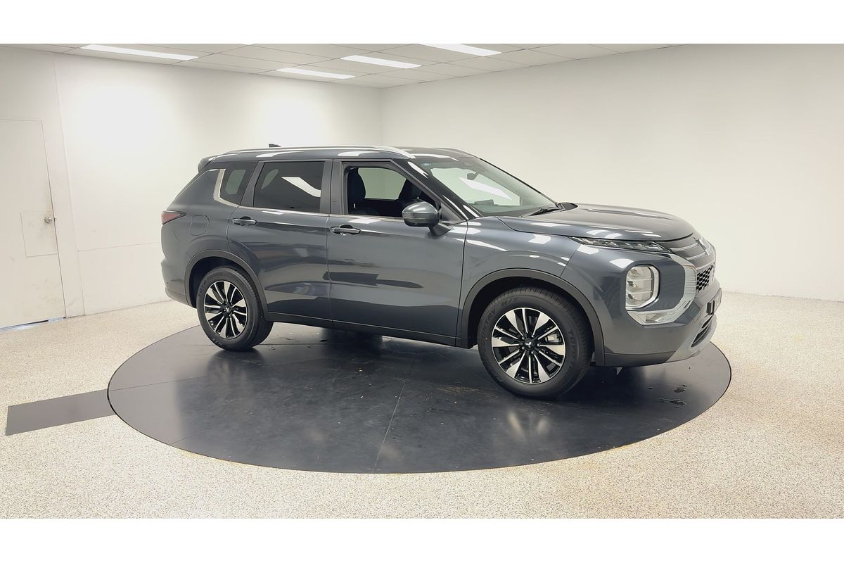 2025 Mitsubishi Outlander LS ZM