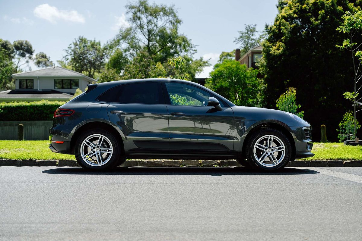 2018 Porsche Macan  95B