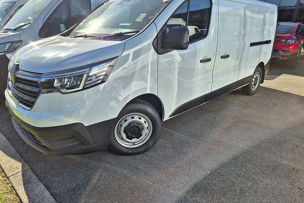 2026 Renault Trafic Pro X82 SWB Low Roof