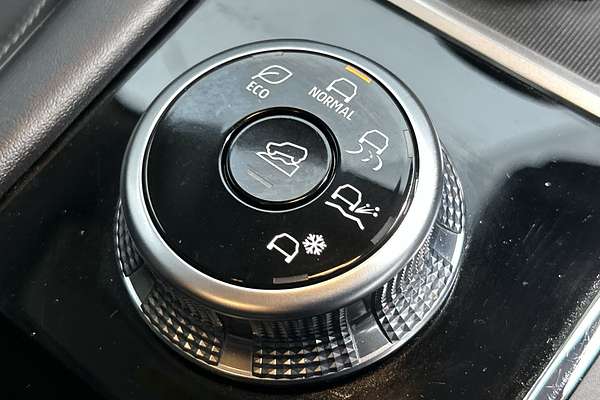 2023 Mitsubishi Outlander ES ZM thumb-15