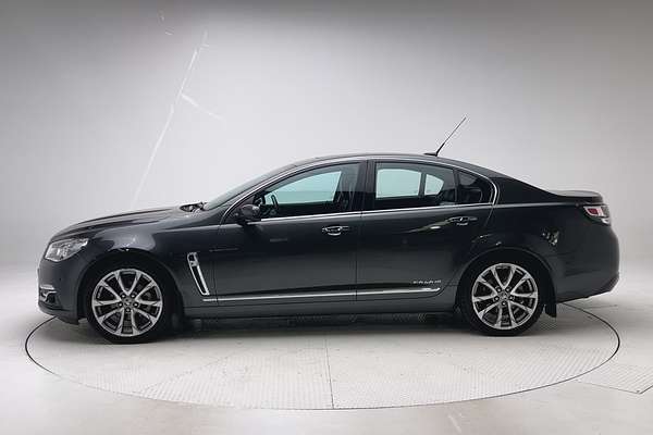 2017 Holden Calais V VF Series II thumb-4