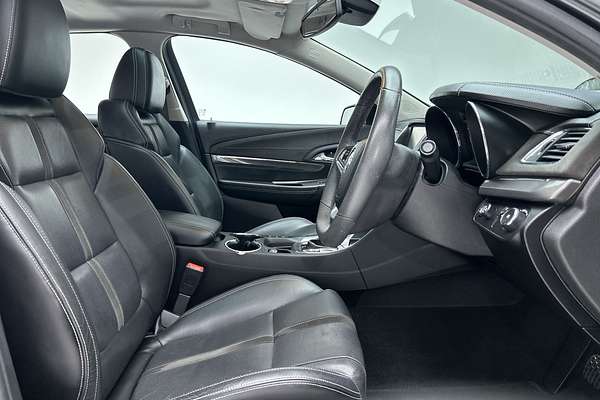 2017 Holden Calais V VF Series II thumb-12