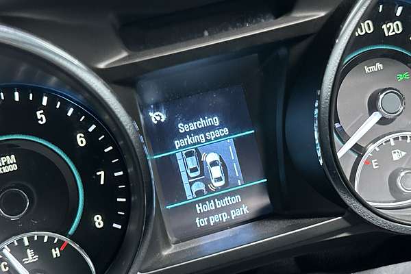 2017 Holden Calais V VF Series II thumb-17