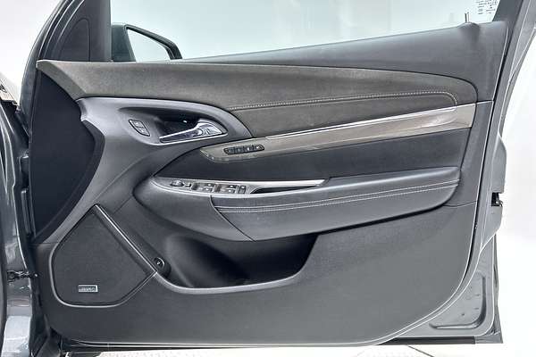 2017 Holden Calais V VF Series II thumb-18