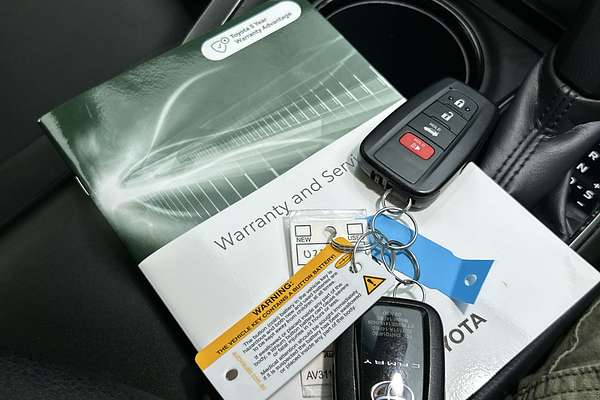 2023 Toyota Camry Ascent AXVH70R thumb-22