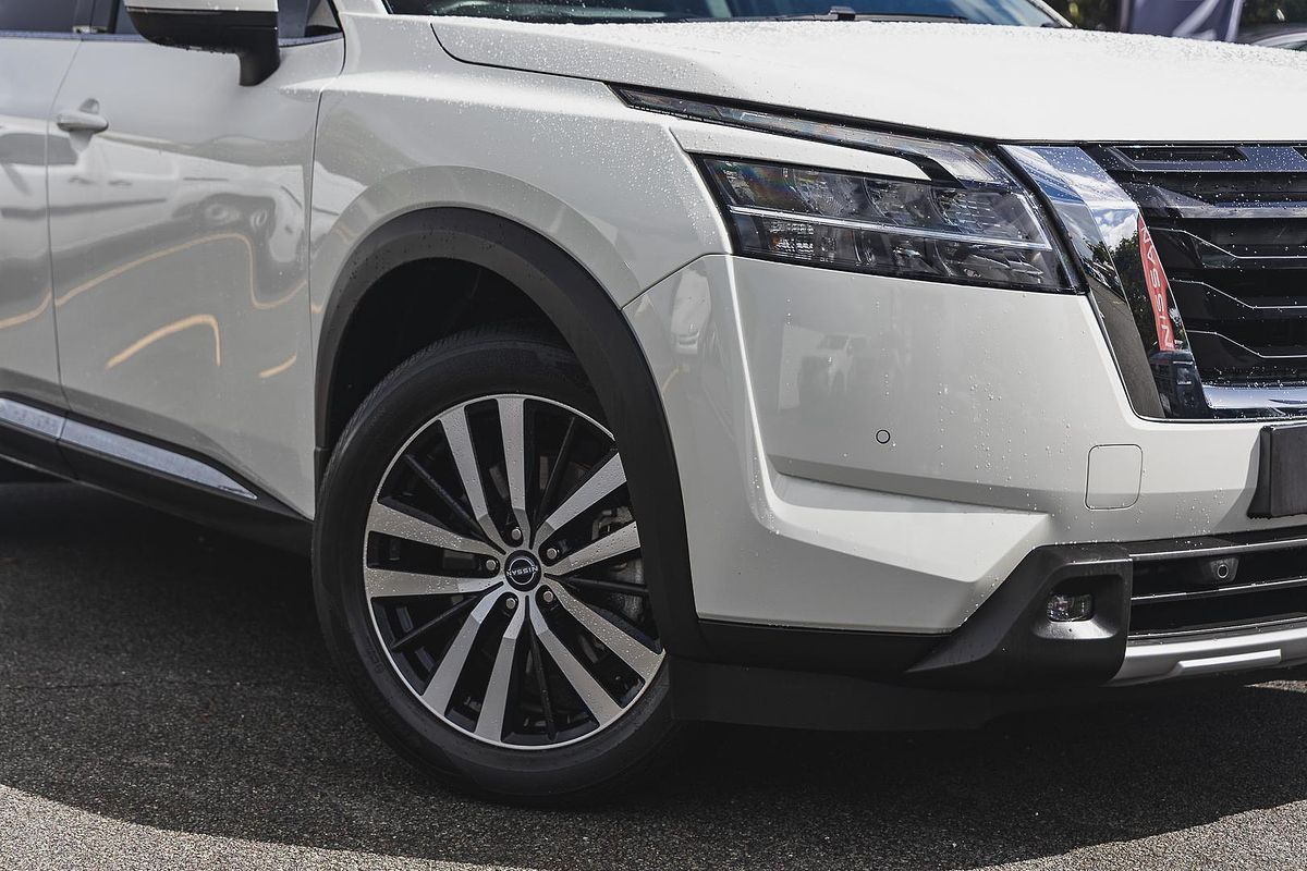 2023 Nissan Pathfinder Ti-L R53