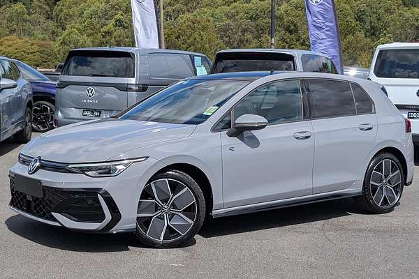 2026 Volkswagen Golf 110TSI R-Line 8.5