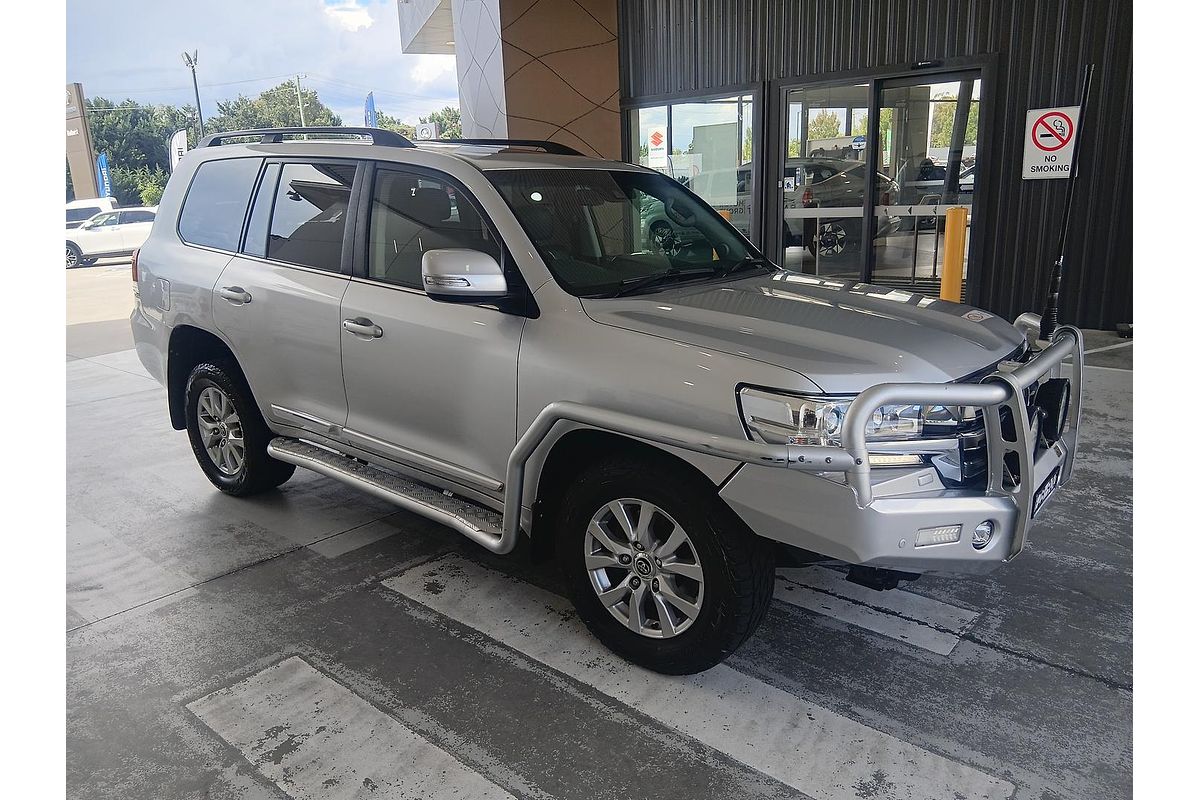 2015 Toyota Landcruiser Sahara VDJ200R