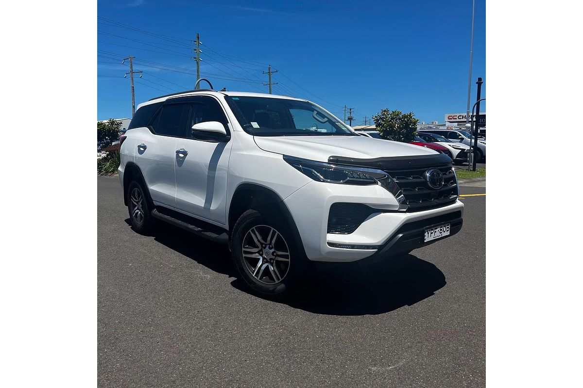 2025 Toyota Fortuner GXL GUN156R