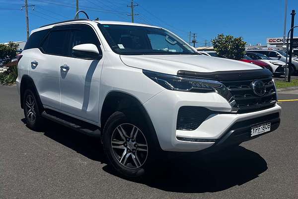 2025 Toyota Fortuner GXL GUN156R