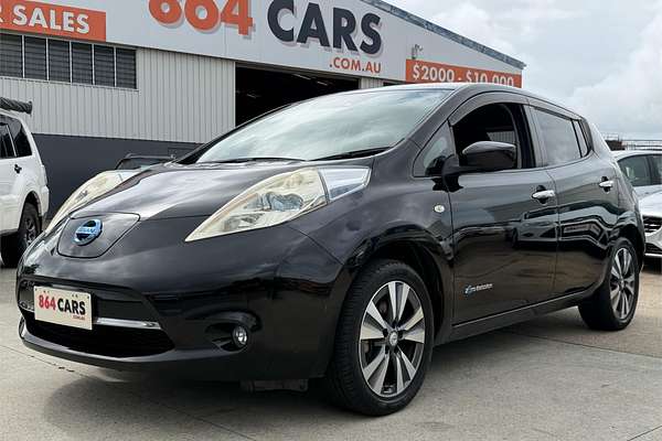2016 Nissan LEAF G (ELECTRIC) AZE0