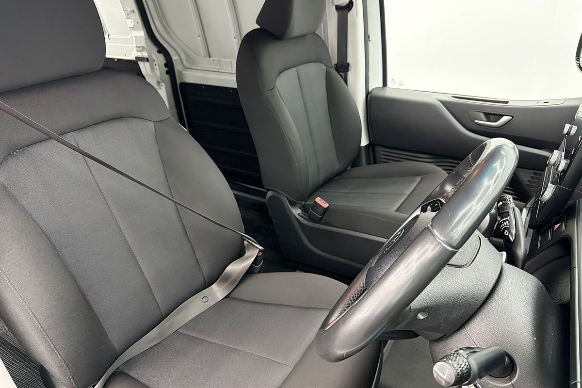 2023 Hyundai STARIA LOAD US4.V2