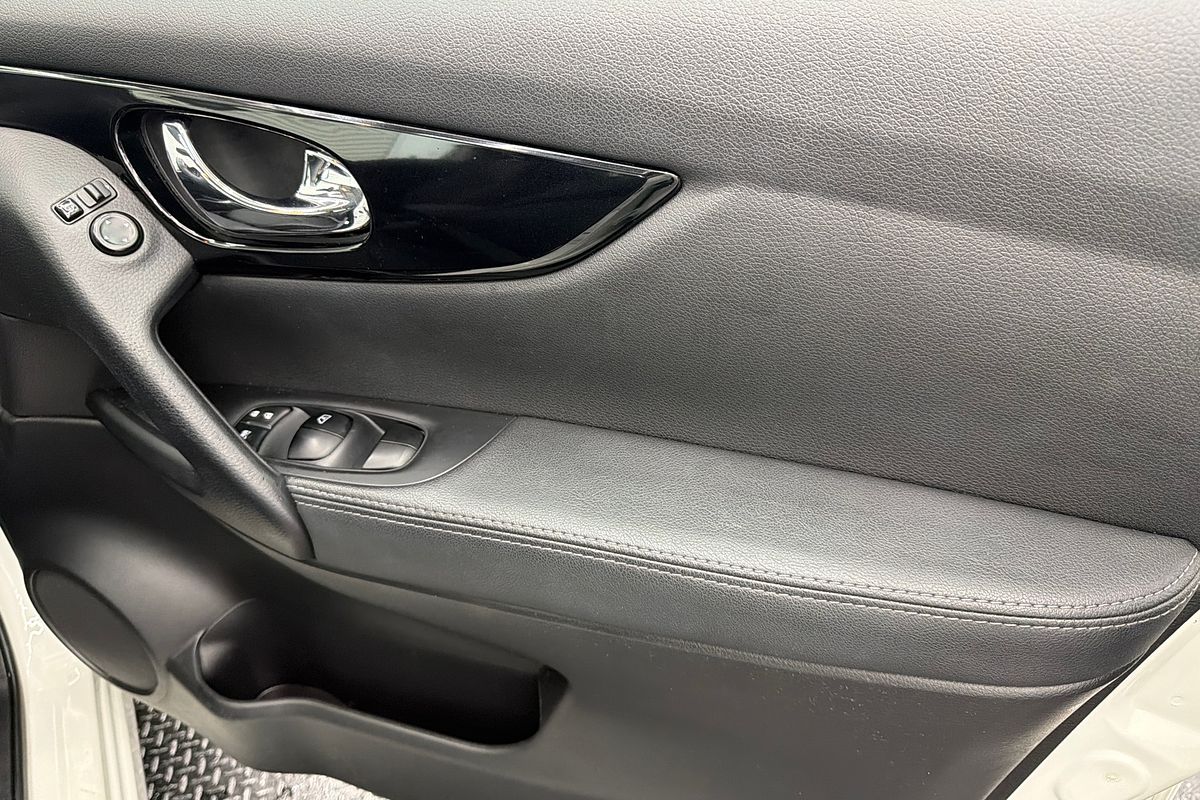 2015 Nissan QASHQAI Ti J11