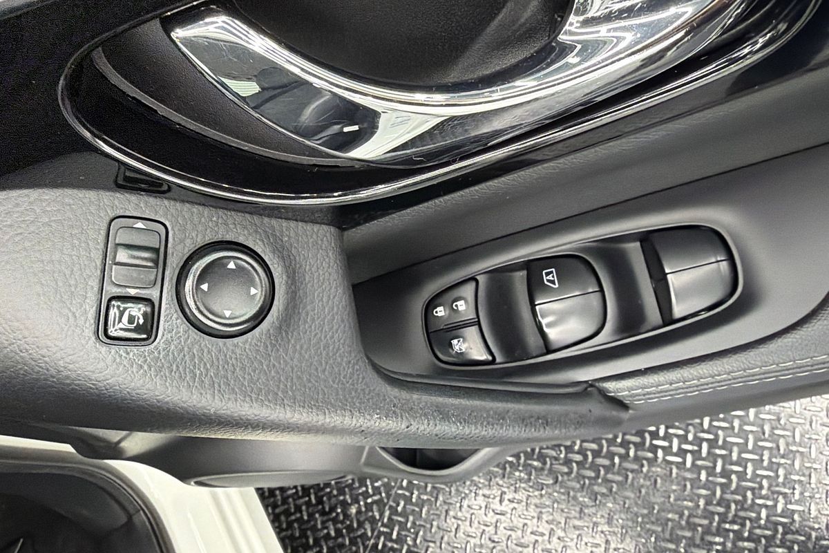 2015 Nissan QASHQAI Ti J11