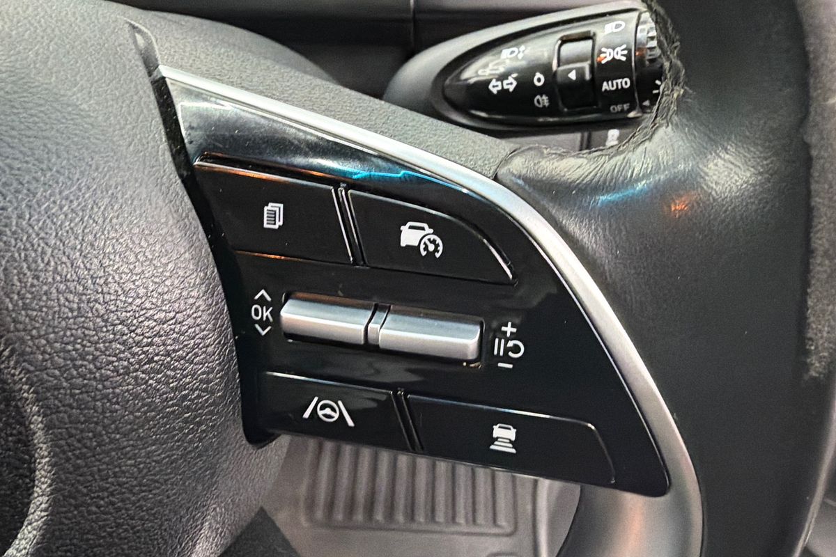 2023 Hyundai STARIA LOAD US4.V2