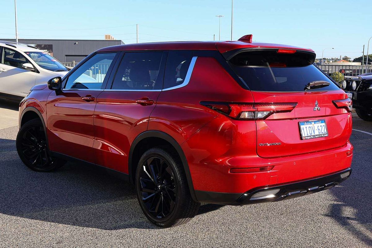 2024 Mitsubishi Outlander Black Edition ZM