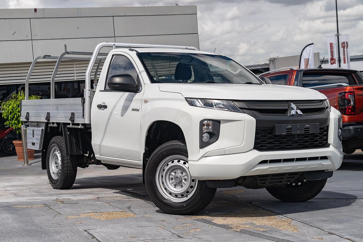 2019 Mitsubishi Triton GLX MR 4X4