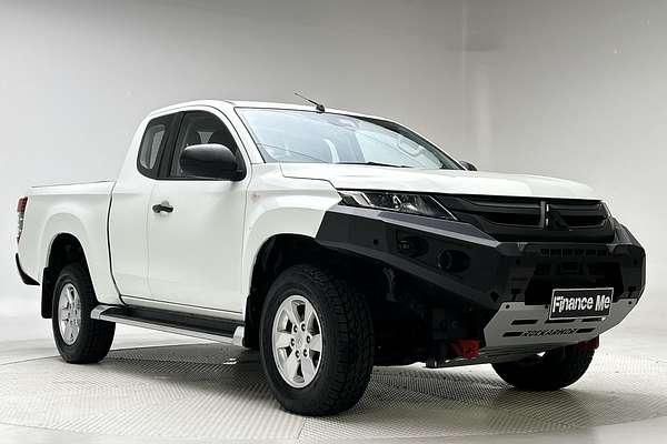 2020 Mitsubishi Triton GLX+ MR 4X4 thumb-0
