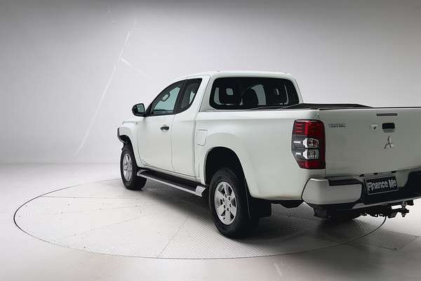 2020 Mitsubishi Triton GLX+ MR 4X4 thumb-8