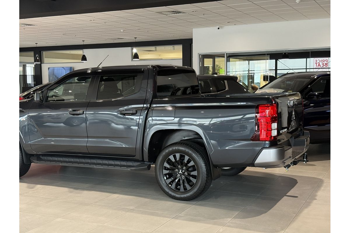 Mitsubishi Triton GLX-R Special Edition Double Cab Pick Up Mitsubishi Triton GLX-R Special Edition Double Cab Pick Up