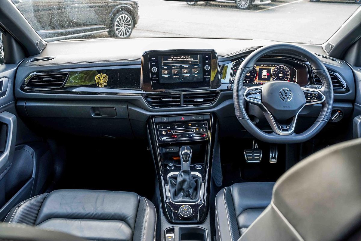 2022 Volkswagen T-Roc 140TSI R-Line D11