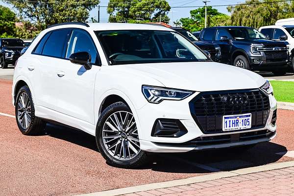 2024 Audi Q3 35 TFSI Dynamic Black F3