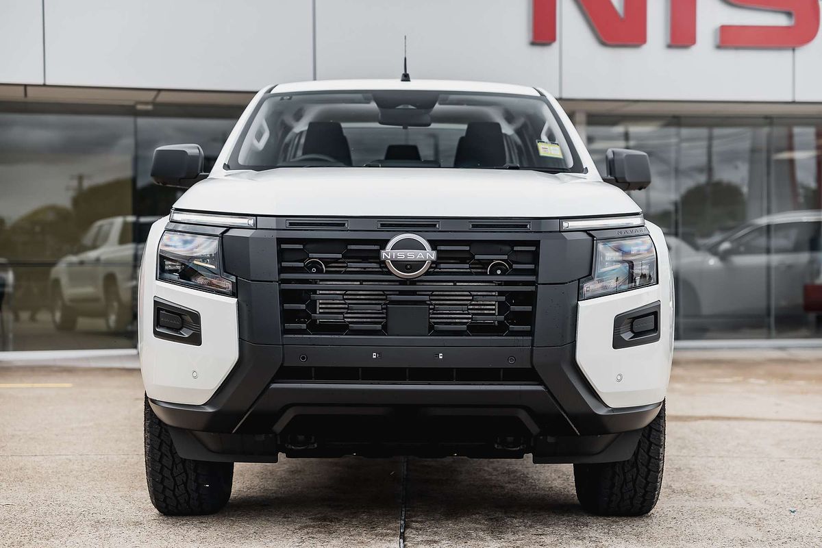 2000 Nissan Navara D27 NAVARA 4X4 2.4 DSL AUTO DC SL