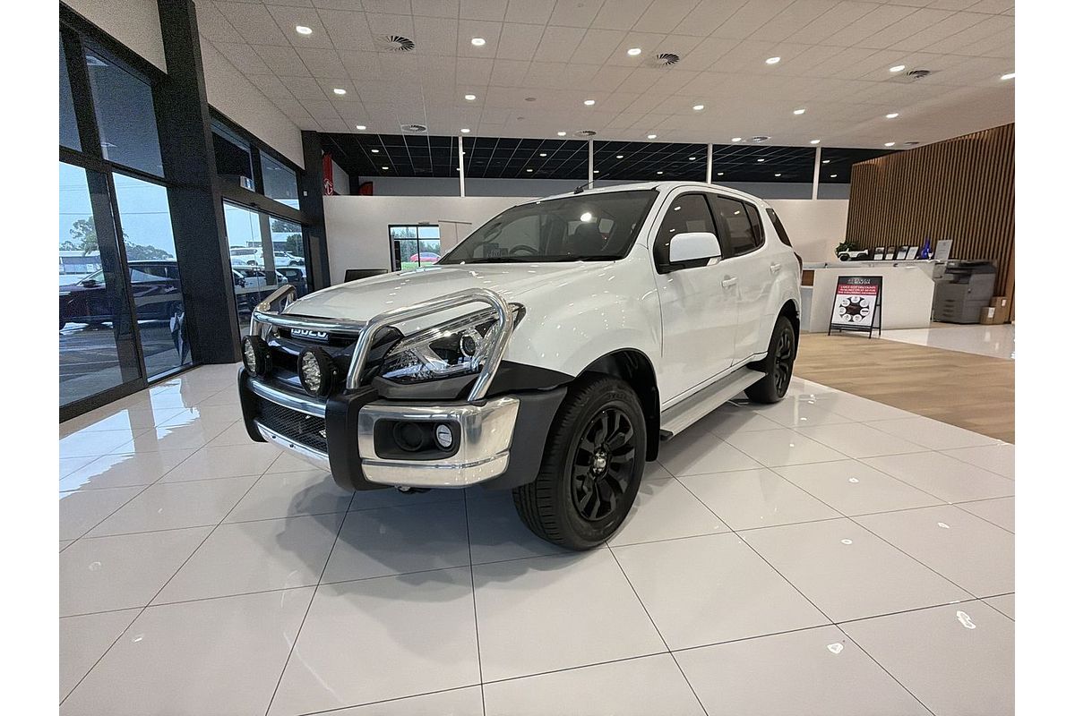 2020 Isuzu MU-X LS-M