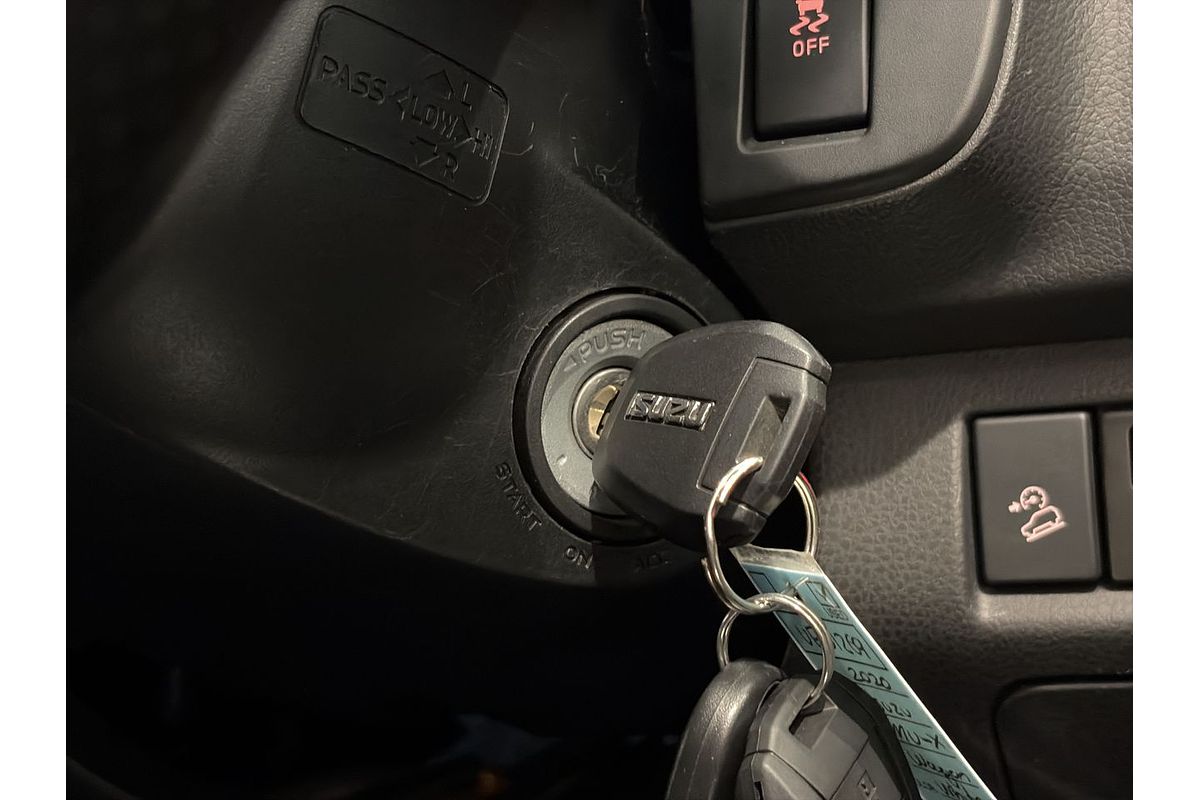 2020 Isuzu MU-X LS-M