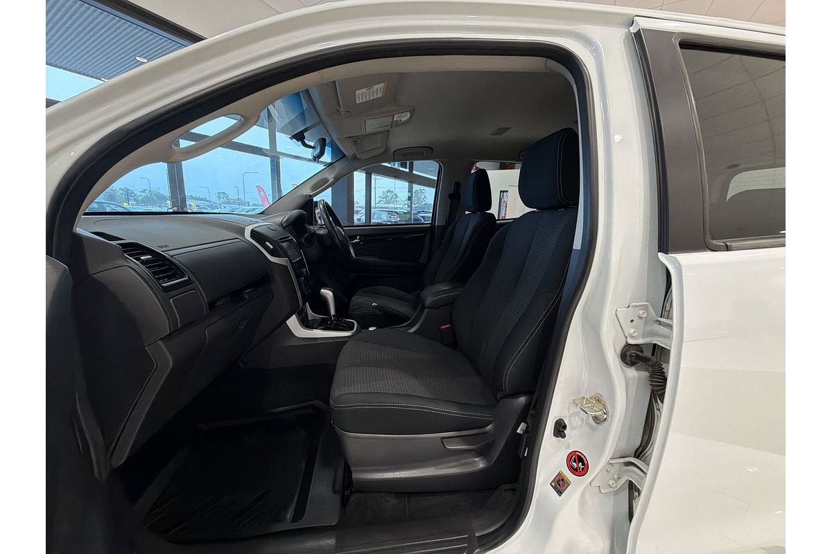 2020 Isuzu MU-X LS-M