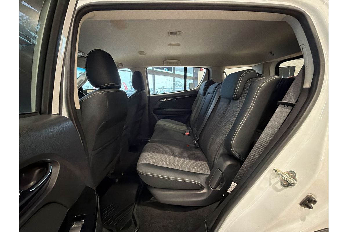 2020 Isuzu MU-X LS-M