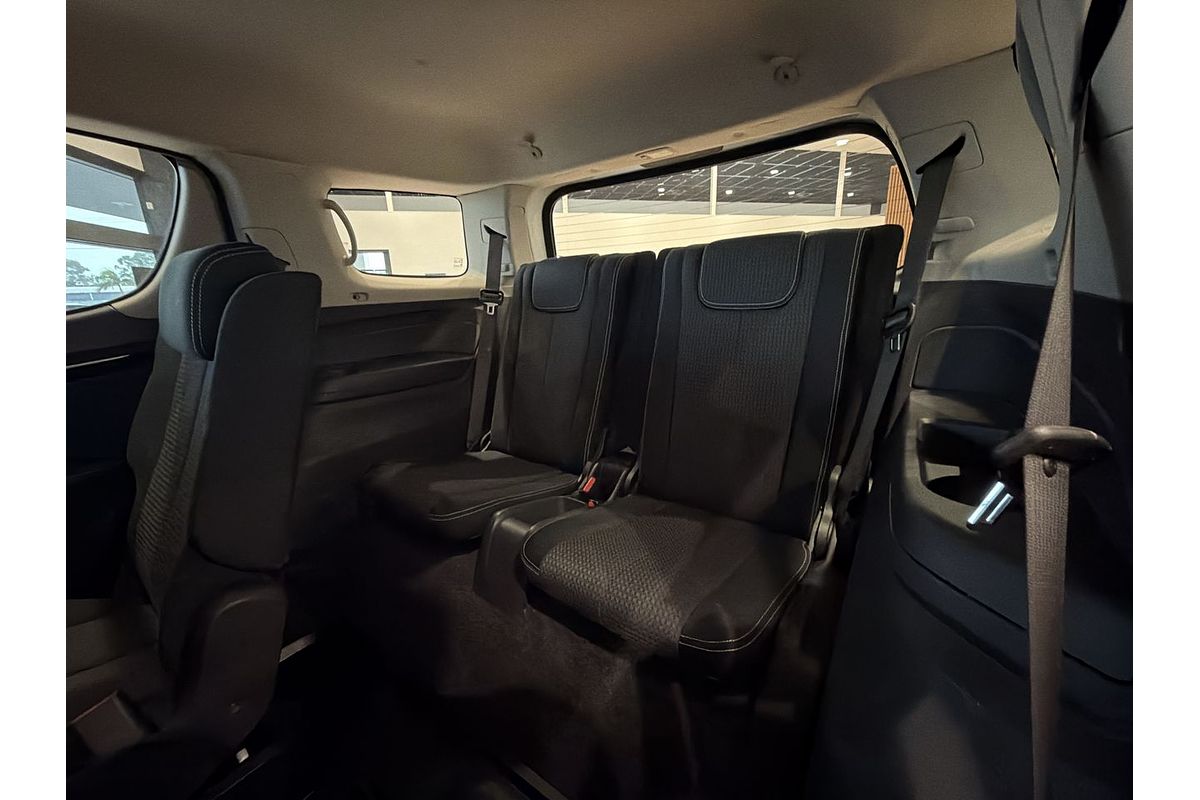 2020 Isuzu MU-X LS-M