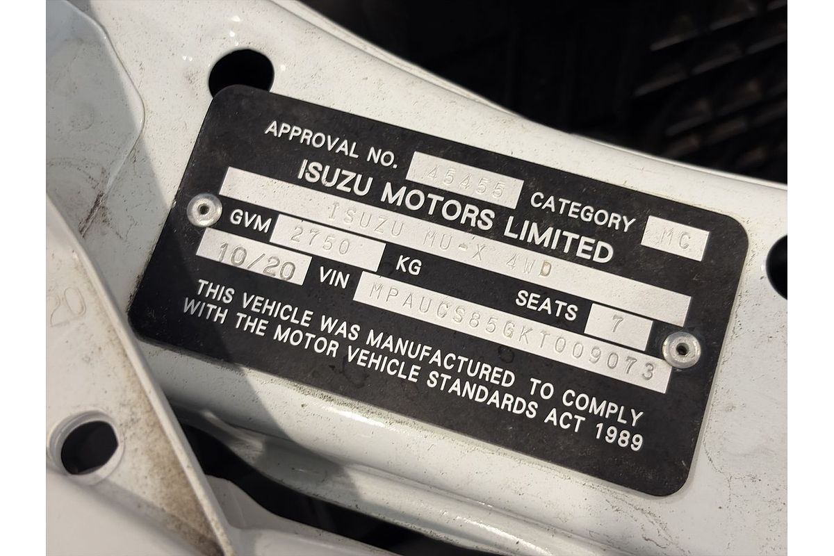 2020 Isuzu MU-X LS-M