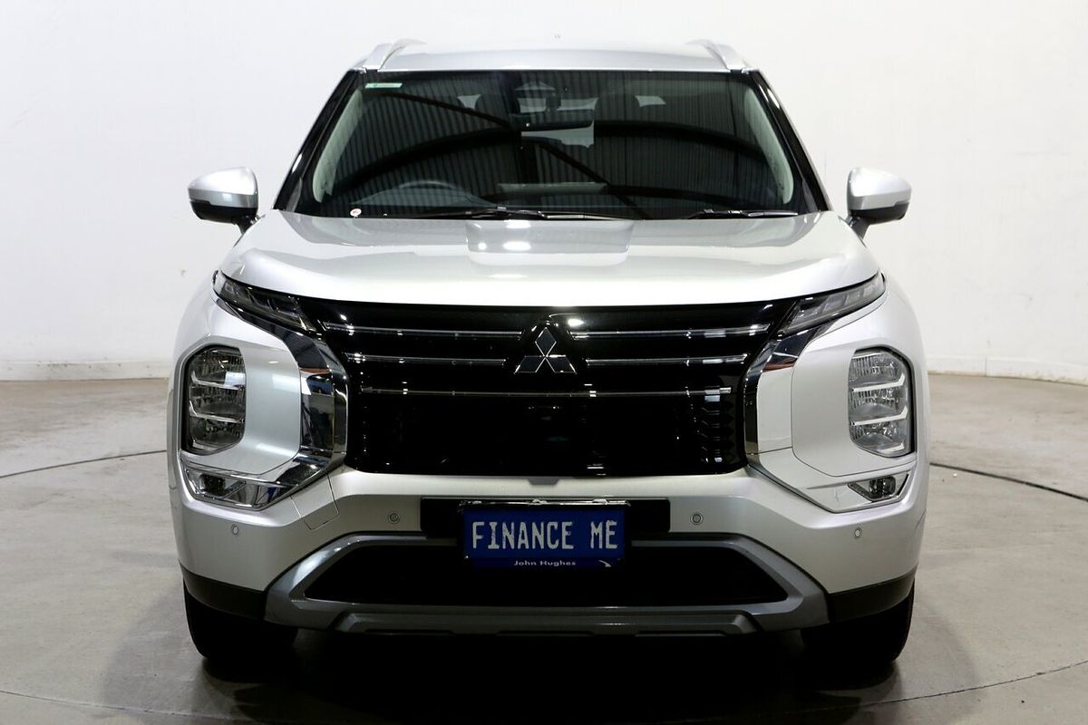 2025 Mitsubishi Outlander LS ZM