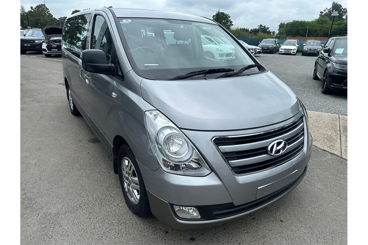 2015 Hyundai iMax TQ3-W Series II