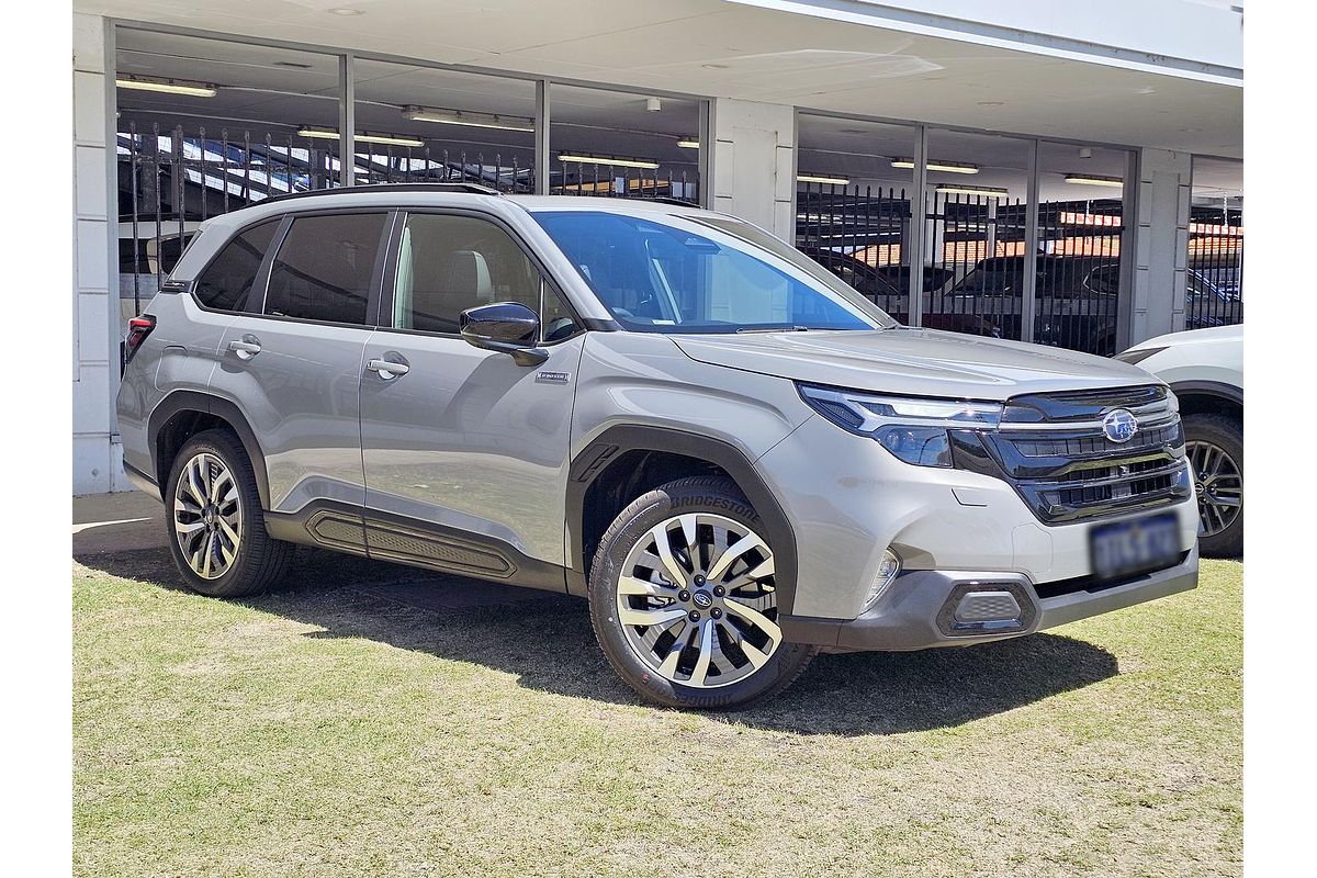 2025 Subaru Forester Hybrid Touring S6