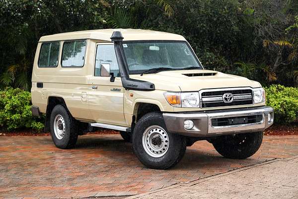 2021 Toyota Landcruiser GXL Troopcarrier VDJ78R