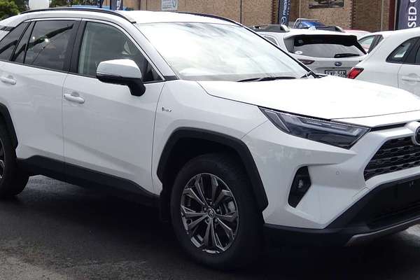 2024 Toyota RAV4 GXL AXAH52R