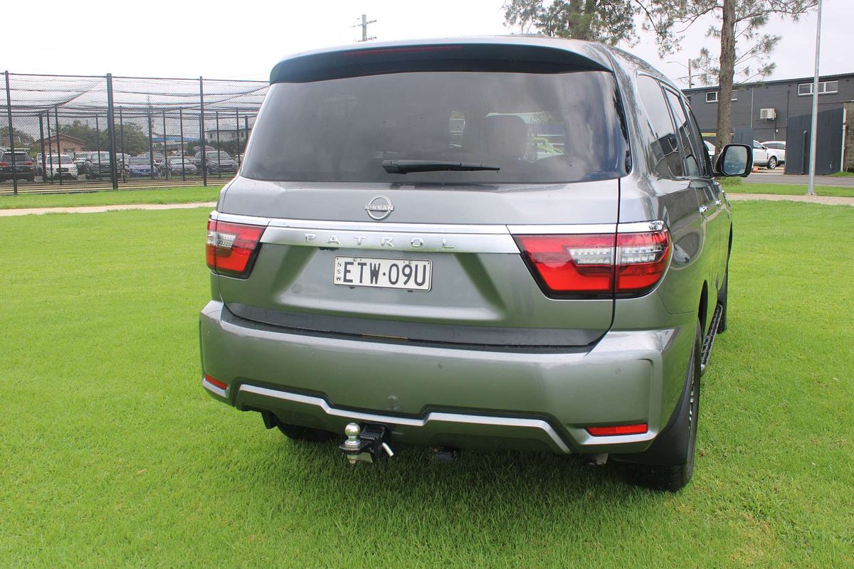 2022 NISSAN PATROL Ti (4x4) 7 SP AUTOMATIC 4D WAGON V8 2022 NISSAN PATROL Ti (4x4) 7 SP AUTOMATIC 4D WAGON V8