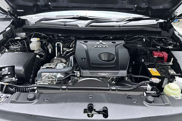 2024 Mitsubishi Pajero Sport Exceed QG thumb-10