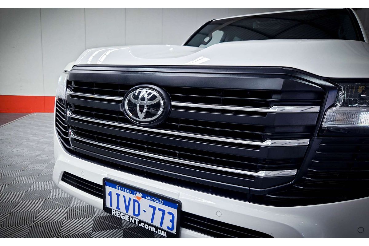 2024 Toyota Landcruiser GXL FJA300R