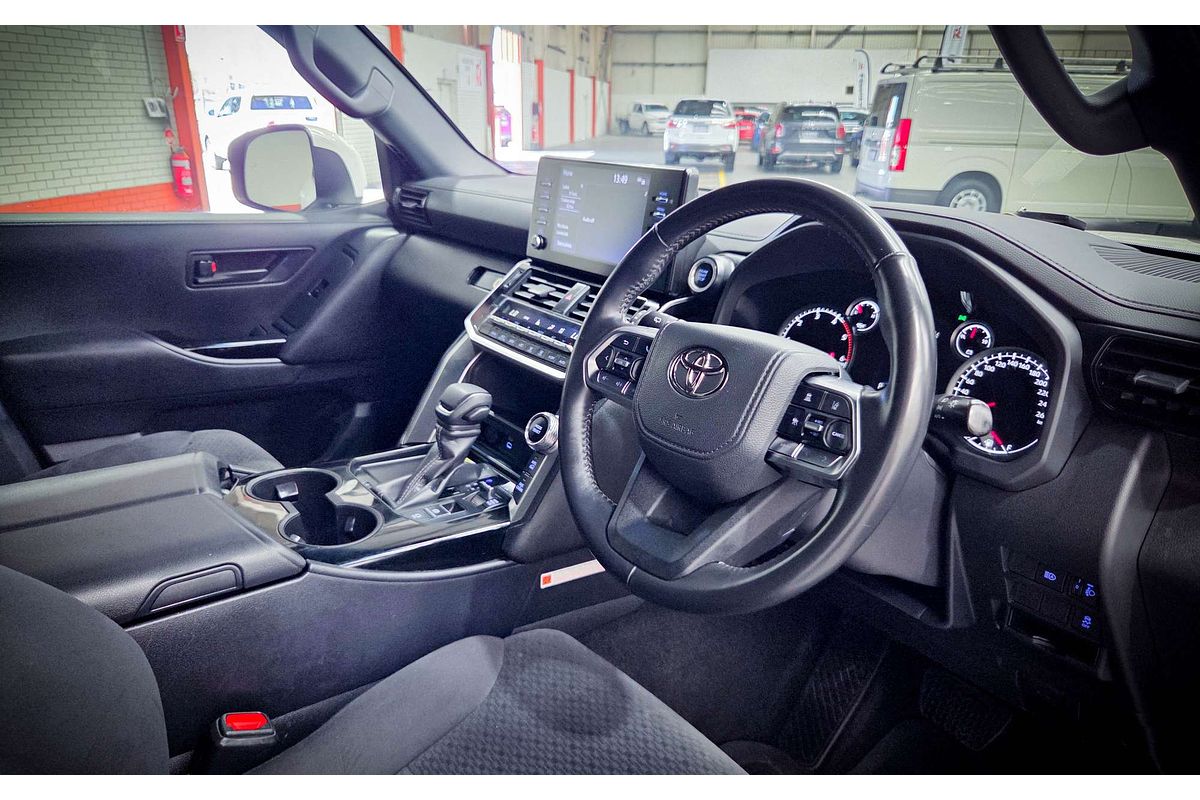 2024 Toyota Landcruiser GXL FJA300R