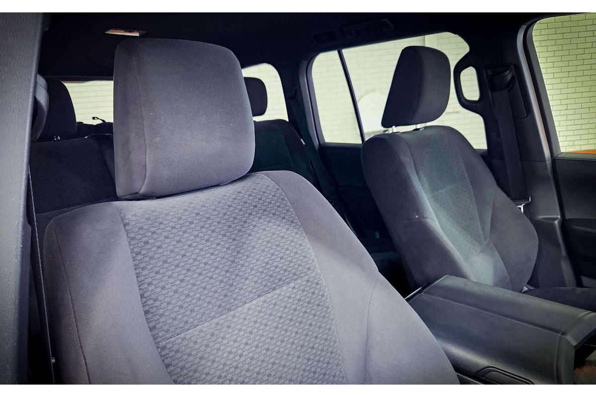 2024 Toyota Landcruiser GXL FJA300R